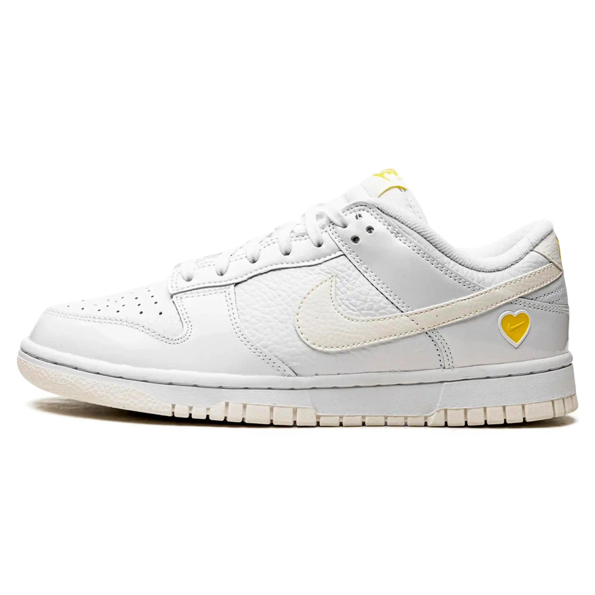 Tênis Nike Dunk Low "Yellow Heart" Branco