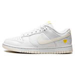 Tênis Nike Dunk Low "Yellow Heart" Branco