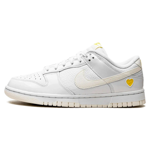 Tênis Nike Dunk Low "Yellow Heart" Branco