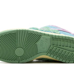 Tênis Nike Dunk Low SB x Verdy "Visty" Azul