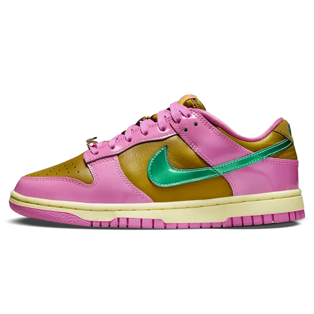 Tênis Nike Dunk Low x Parris Goebel "Playful Pink" Rosa