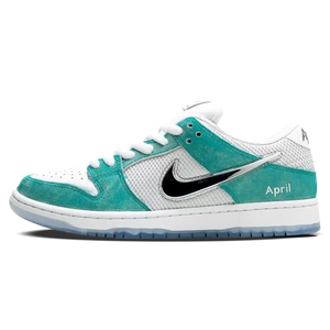 Tênis Nike Dunk Low SB x April Skateboards